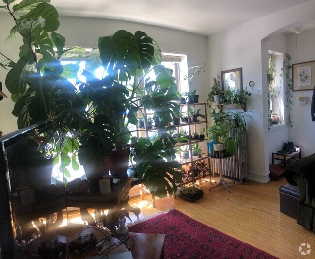 Building Photo - 2023 N Humboldt Blvd Rental