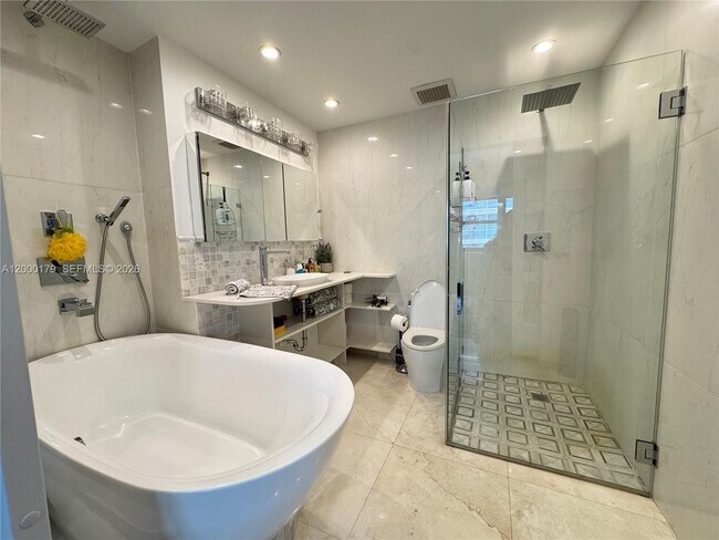 Photo - 10185 Collins Ave Unit ph 20