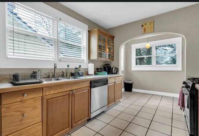 Photo - 1354 Winburn Dr