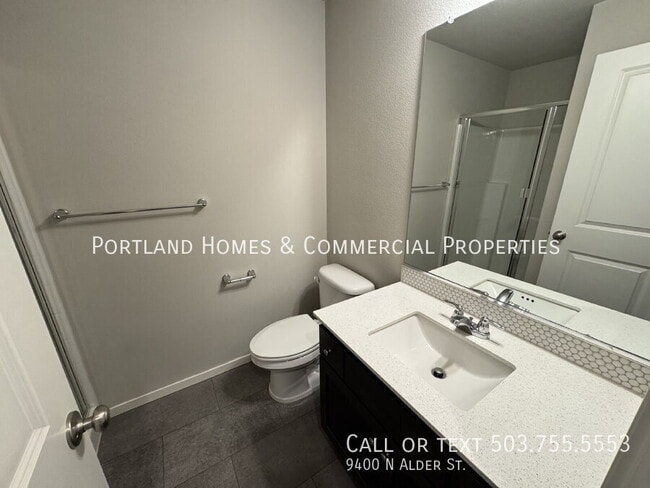 Photo - 9400 N Alder St