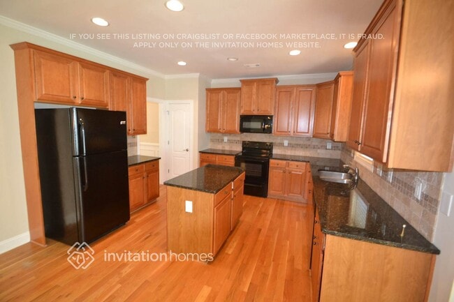 Photo - 463 Strawberry Walk