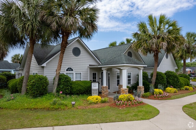 Leasing Office - The Vine at Bermuda Run