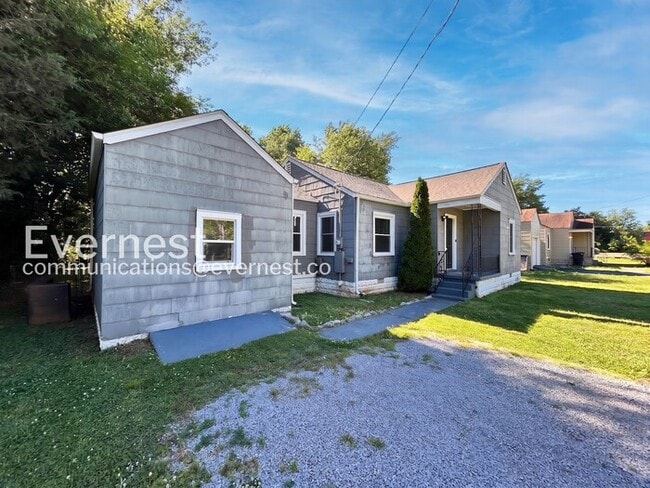 Photo - 511 4th Ave