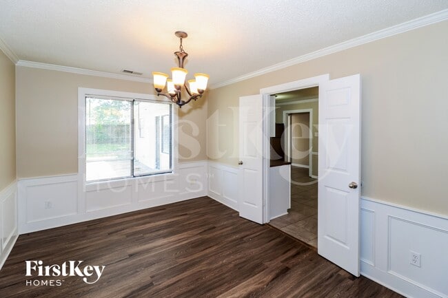 Photo - 970 Hawkview Dr