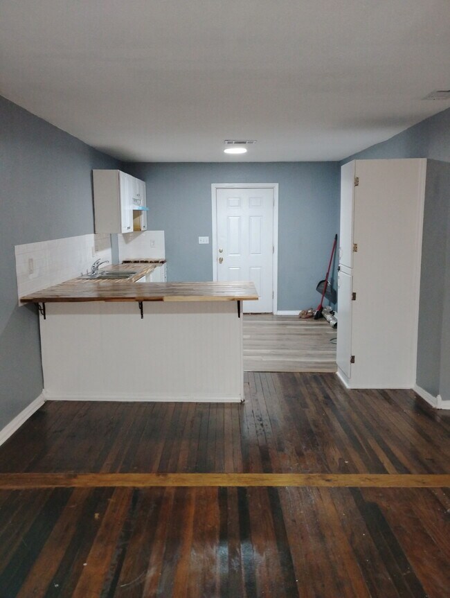 Photo - 321 N 18th Ave