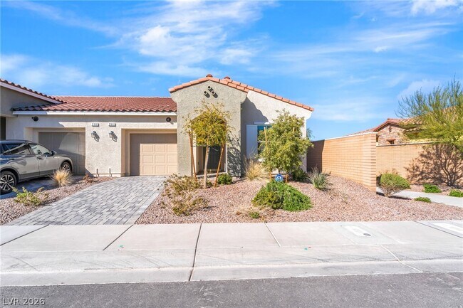 Photo - 356 Larksong Ave