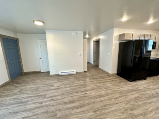 Photo - 3181 Queen Anns St