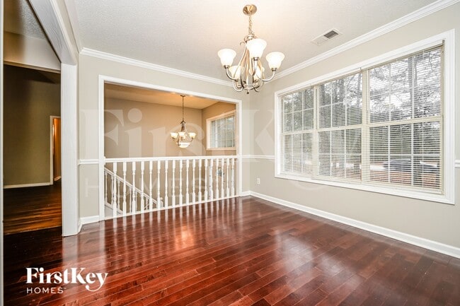 Photo - 1919 Chambers Rd