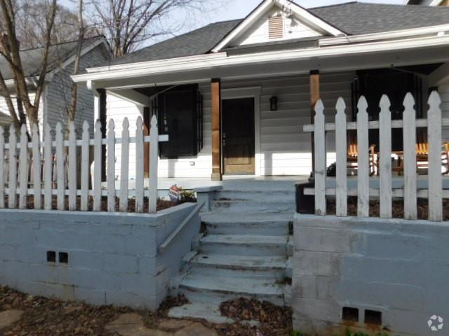 Building Photo - 405 Richards St NW Rental