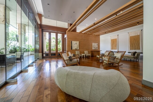 Photo - Luxury 3 Bed 2 Bath in the Allure