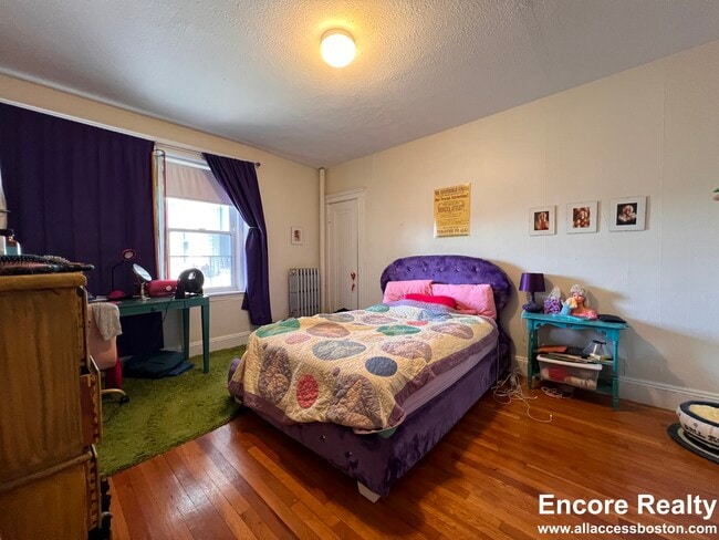 Photo - 124 Washington St Apartments Unit 2