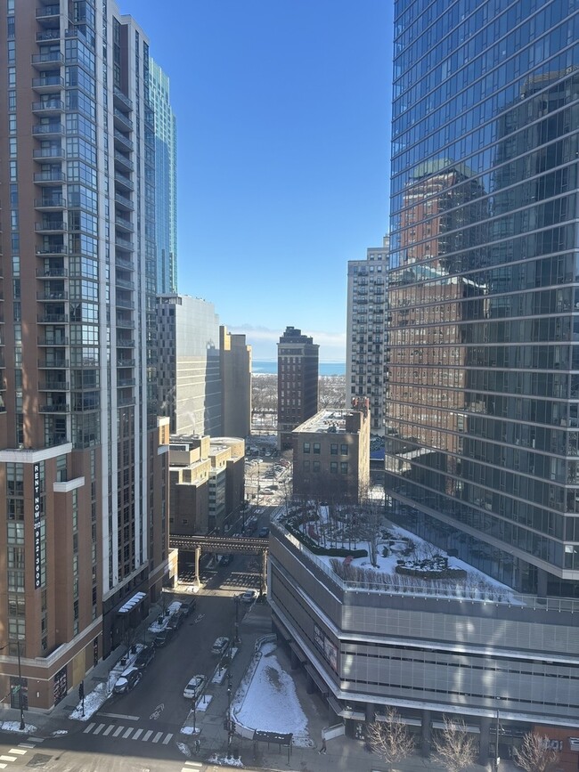 Photo - 901 S Plymouth Ct Unit 1402