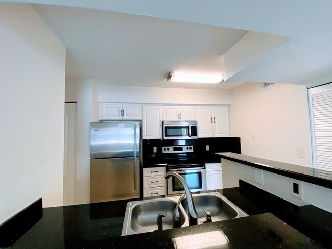 Photo - 530 S Park Rd Unit 16-11