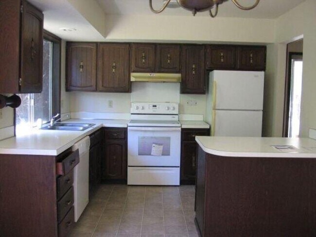 Photo - 5232 Bartlett Ave