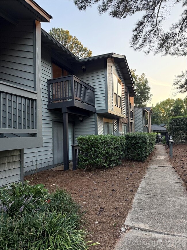 Photo - 5020 Sardis Rd Unit L