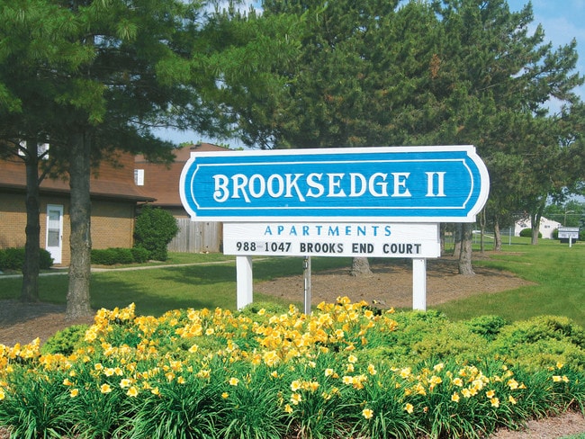 Brooksedge Townhomes - Brooksedge Townhomes
