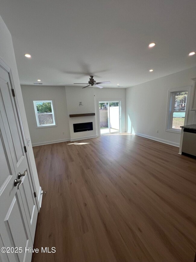 Photo - 257 Townhome Ln