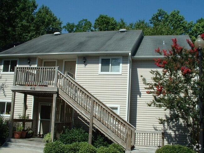Building Photo - 410 Forest Park Rd Rental