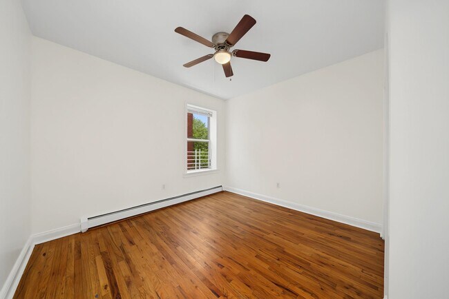 Photo - 149 Grant Ave Unit 2C