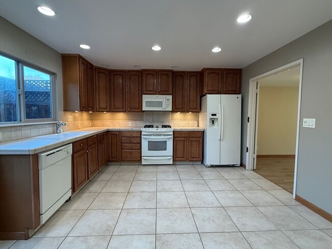 Photo - Updated 4 Bedroom, 2.5 Bathroom Townhouse in North San Jose
