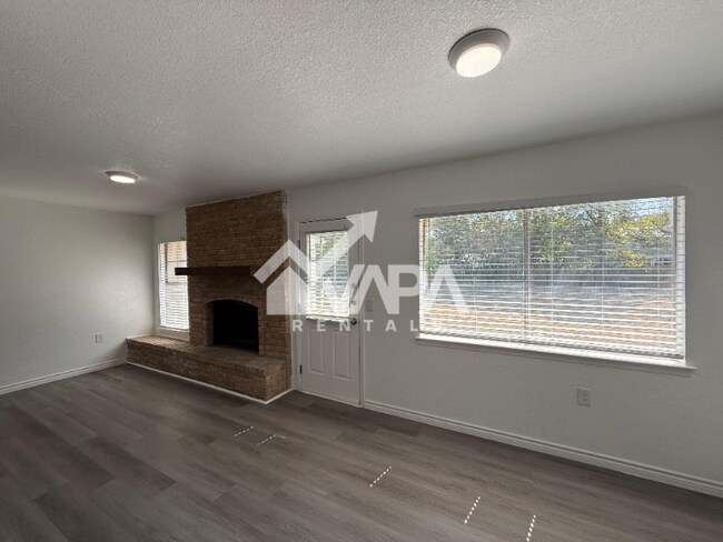 Photo - 10310 Little Sugar Creek