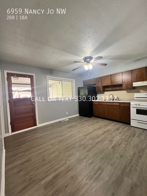 Photo - 6959 Nancy Jo St NW