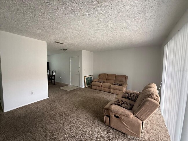 Photo - 7210 N Manhattan Ave Unidad 1624