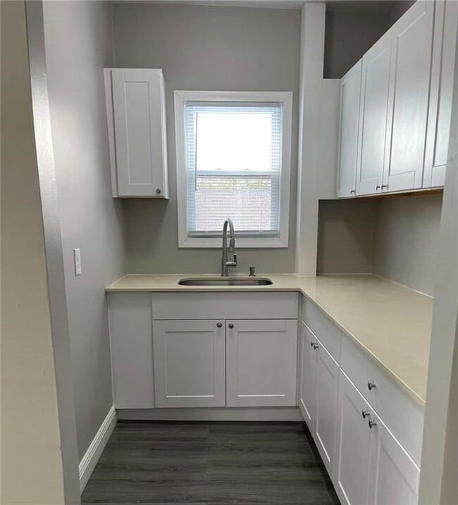 Building Photo - 30 Fallon Ave Unit 2 Rental