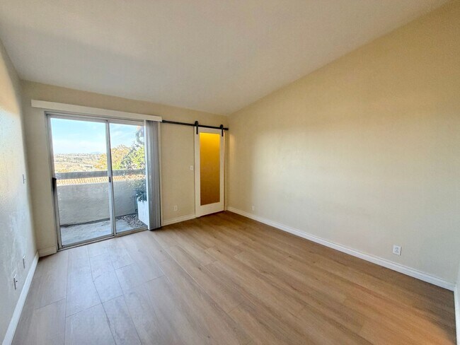 Photo - Experience the Best of University and Norm... Unidad 316