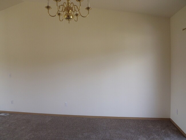 Photo - Wonderful Split-Level 3 bedroom 2 bath hom...