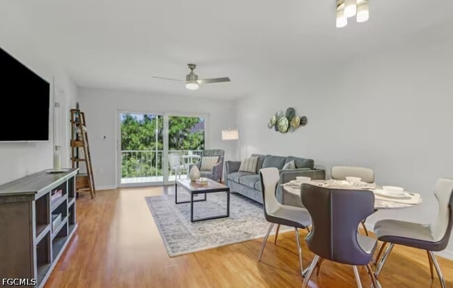 Building Photo - 170 Turtle Lake Ct Unit 309