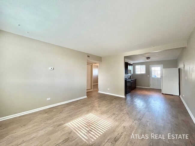 Photo - 5395 W 3rd Pl Unidad 2