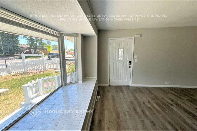 Photo - 820 Essex Dr