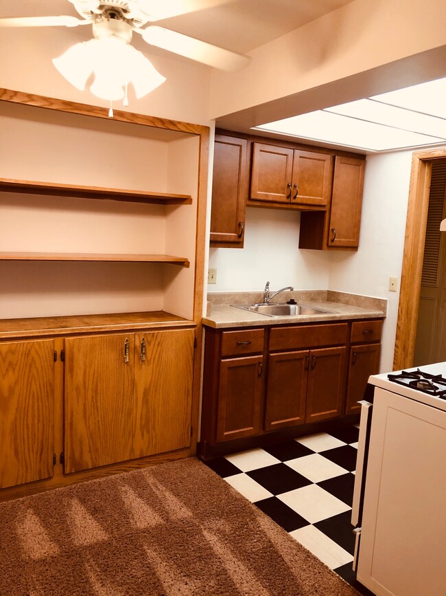 Photo - Carriage Court