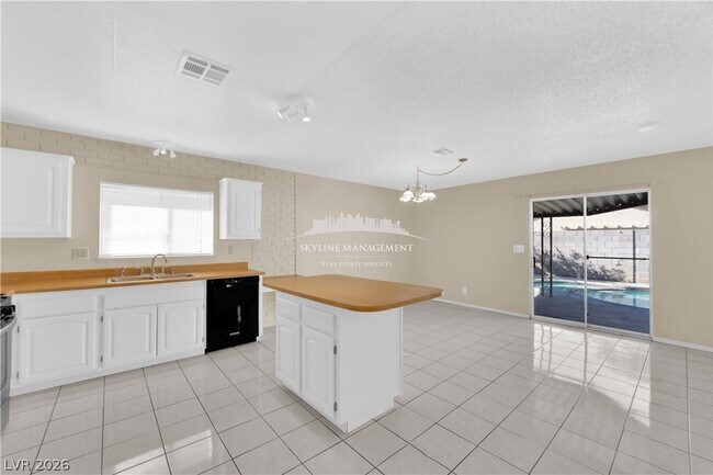 Photo - 6608 Silverstream Ave