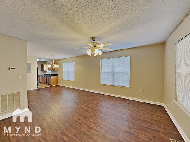 Photo - 202 Jubilee Dr