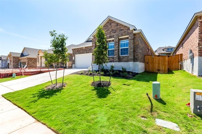 Photo - 165 Cibolo Crk Lp Casa