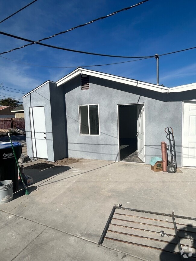 Building Photo - 1815 Harding St Unit 1815 C Harding street Rental