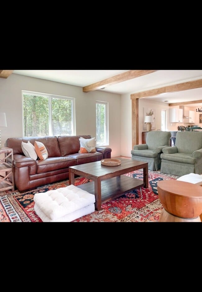 Photo - 758 RSCR 1490 Point - Furnished Home