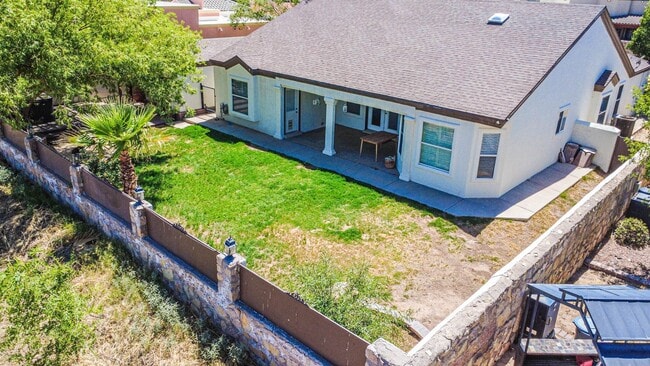 5948 Anapaula Dr