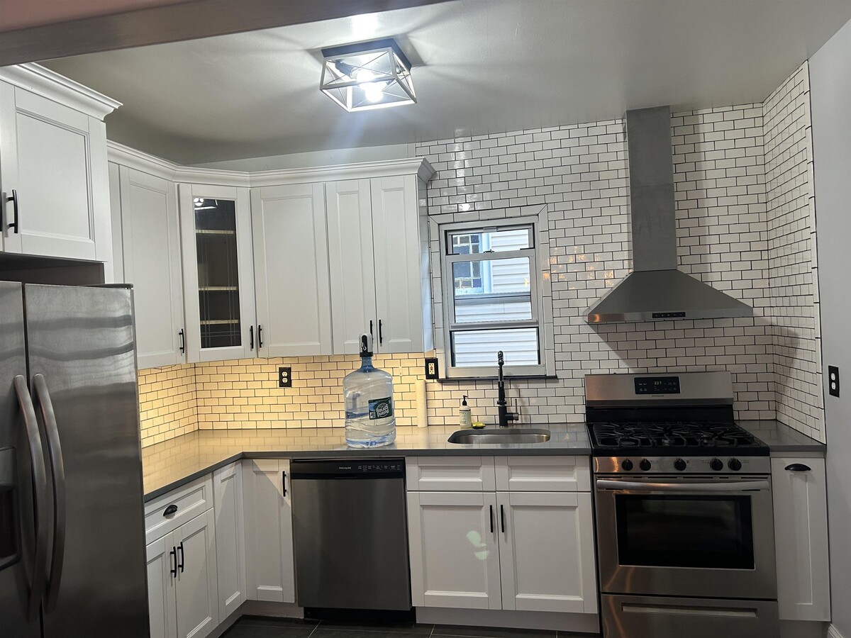 Photo - 166 Woodridge St Unit 1