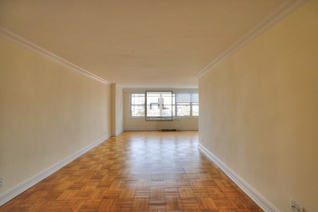 Photo - 8TH AVENUE Unit 19N