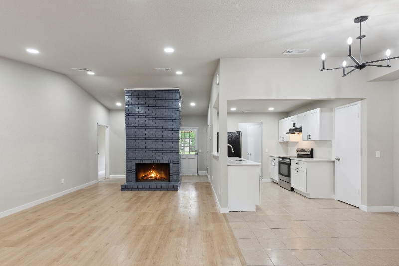 Photo - 2104 Richland Dr
