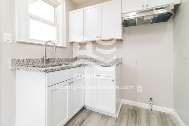 Photo - 16565 Kentfield St