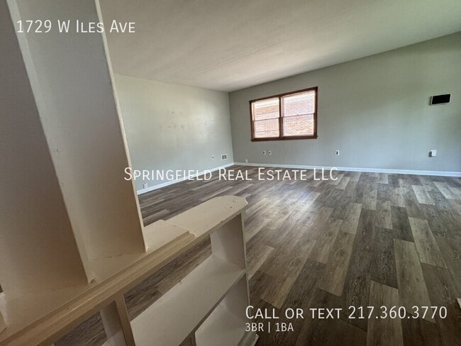 Photo - 1729 W Iles Ave