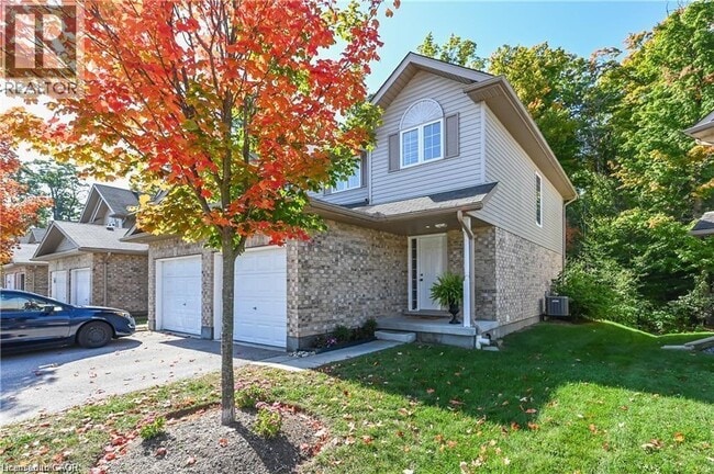 Photo - 300 Fallowfield Dr