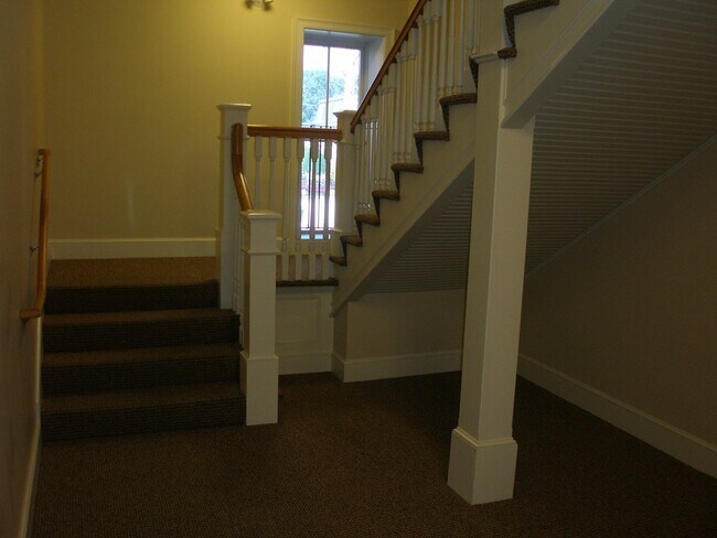 Photo - 25 Main St Unit 3C