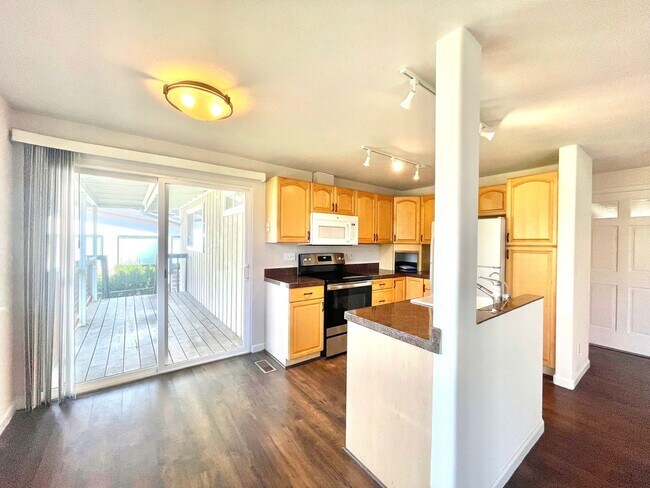 Photo - Mid-Century Gem in Kirkland’s Everest Park