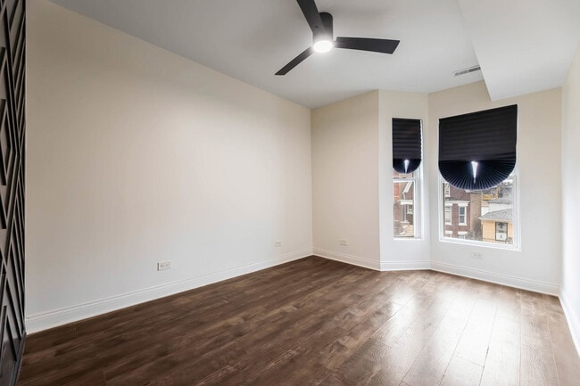 Photo - 6833 S Champlain Ave Unit 2