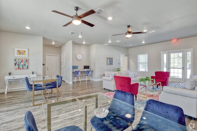 Community Room and Business Lounge